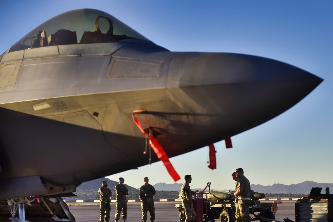 Kanada galėtų padaryti drąsų naikintuvą: „DUM F-35“ ir nusipirkite JAS 39 Gripen