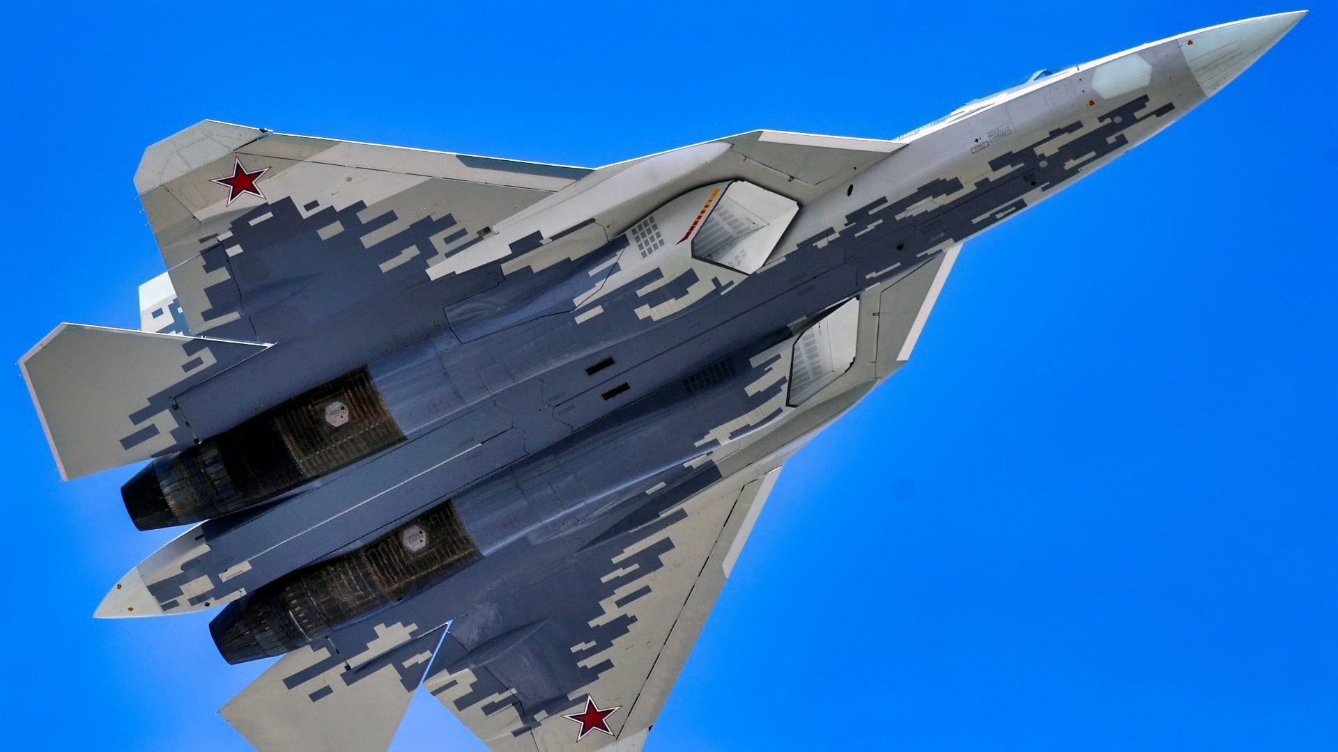 Rusijos „Su-57 Felon vs SU-57E“: koks skirtumas?