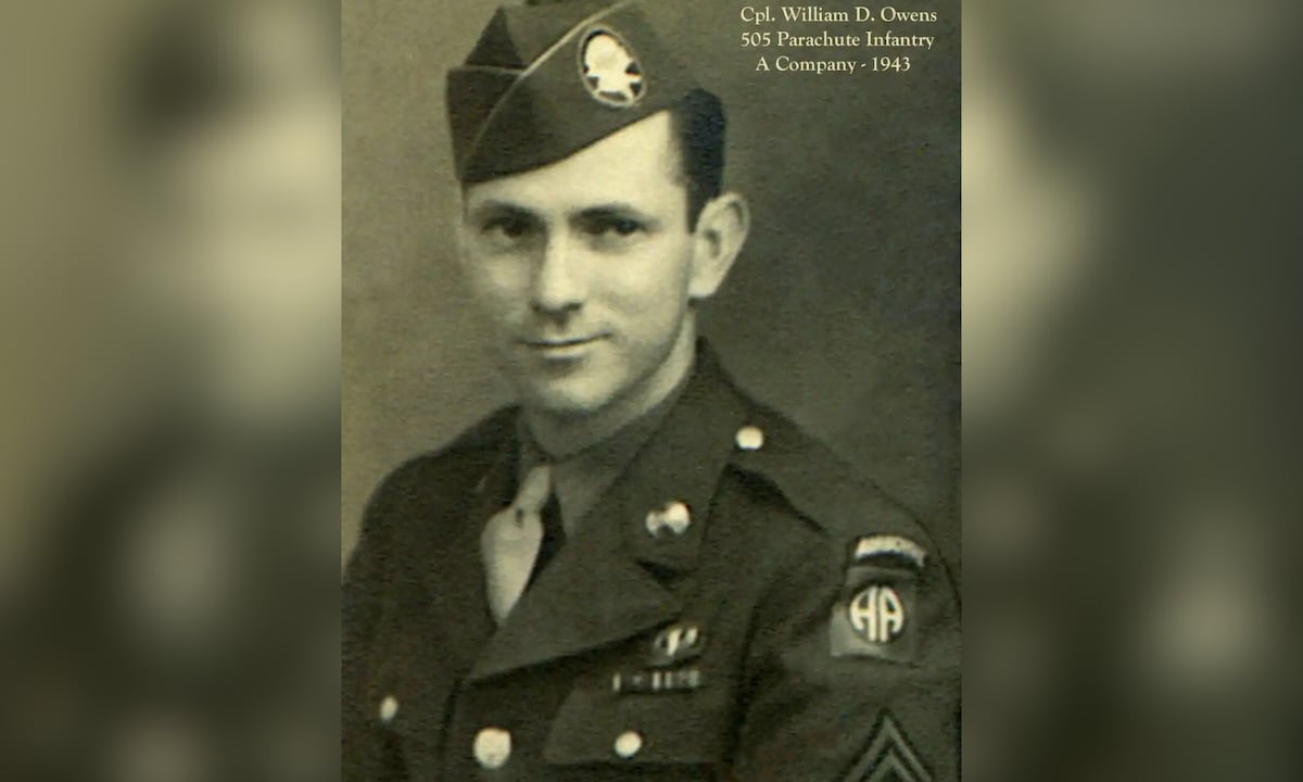 „D-Day Soldier“ apdovanojo „Gerbiamą tarnybinį kryžių“ po 81 metų