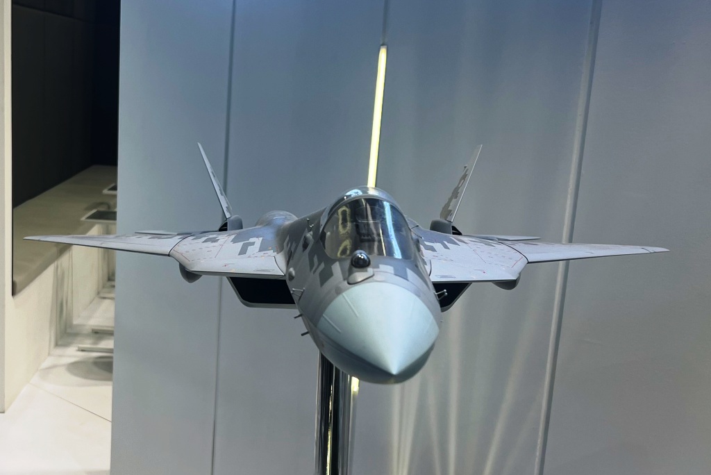 „Lima 2025“-„Rosoboronexport“ pateikia naują informaciją apie „Sukhoi Su-57“, naują Rusijos penktosios kartos slaptą naikintuvą