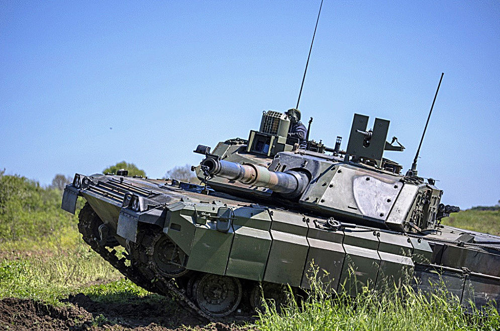 Pirmasis modernizuotas „Ariete C2 MBT“ pristatytas į Italijos armiją
