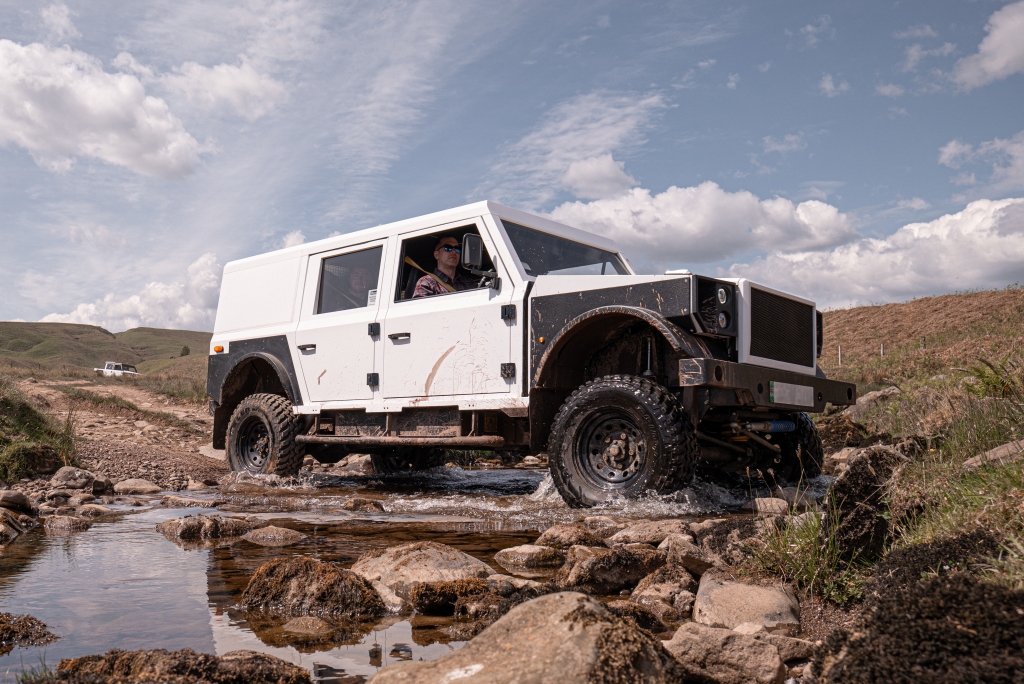 „Munro Powers Up“ misija pristatyti aukščiausią pasaulio specialistą „Electric 4×4“ su vykdomuoju paskyrimu ir 17 mln.