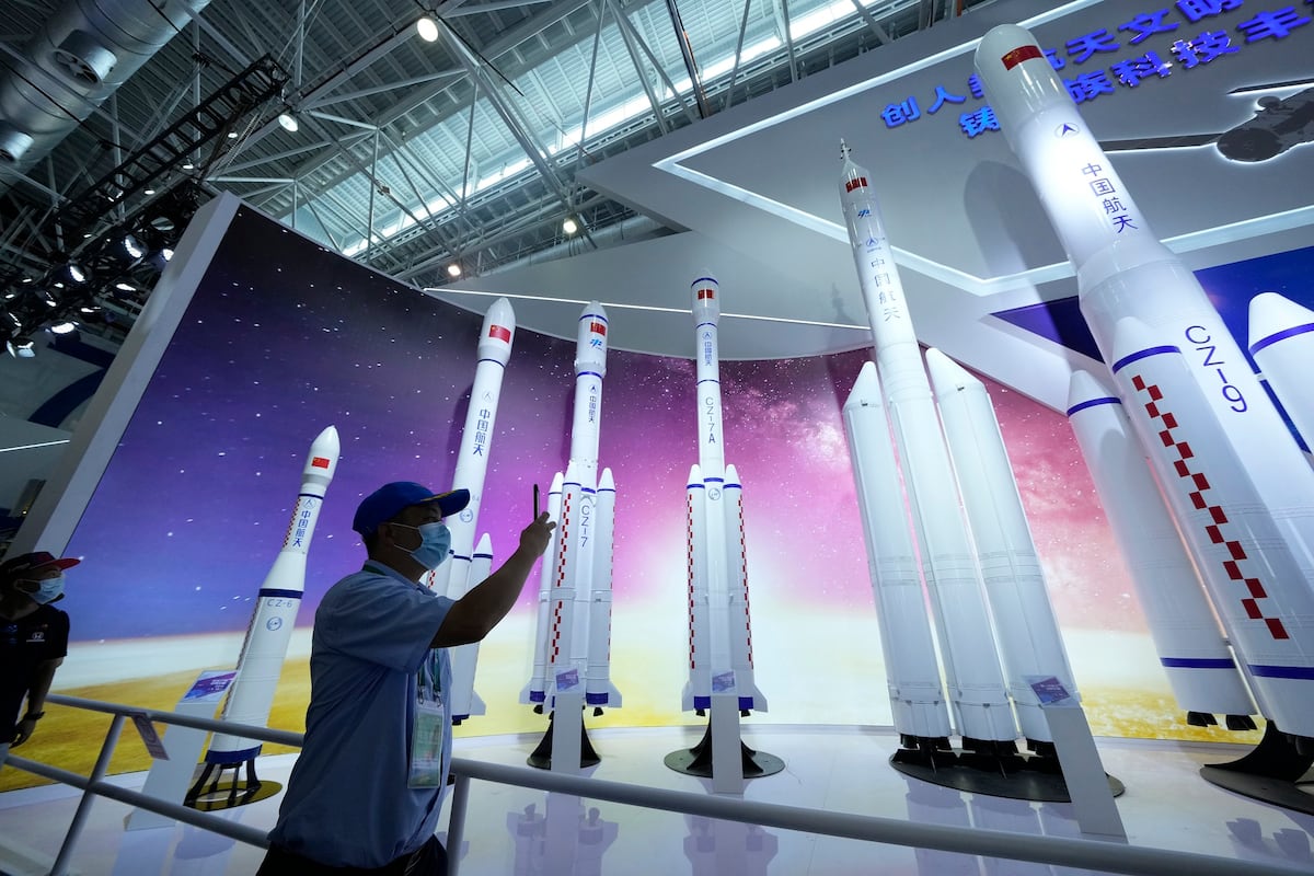 Kinija išlieka Nr. 1 grėsmė kosmose: „Space Force General“