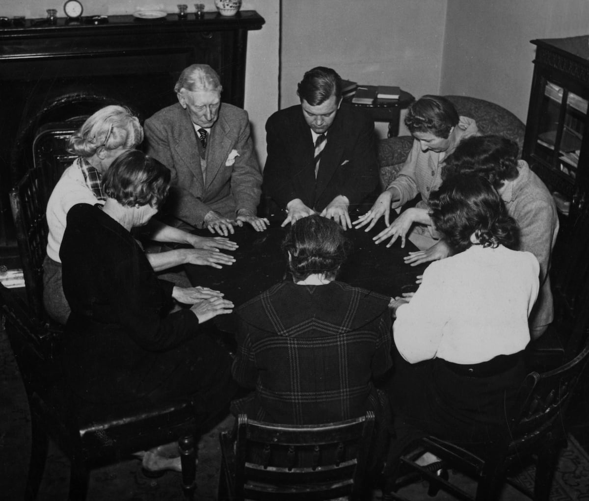 Po Pirmojo pasaulinio karo seansai suklestėjo ir žuvę kareiviai „rašė“ namo