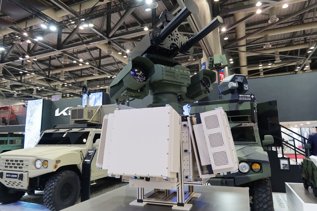 ADEX 2025 – „Hyundai WIA“ pristato „viskas viename“ ADS Anti Drone sistemą