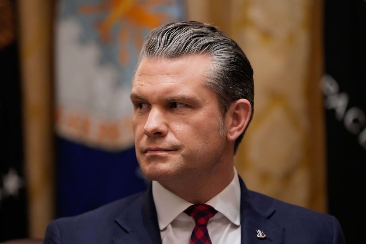 Hegsethas gina streikus prieš tariamus kartelių laivus