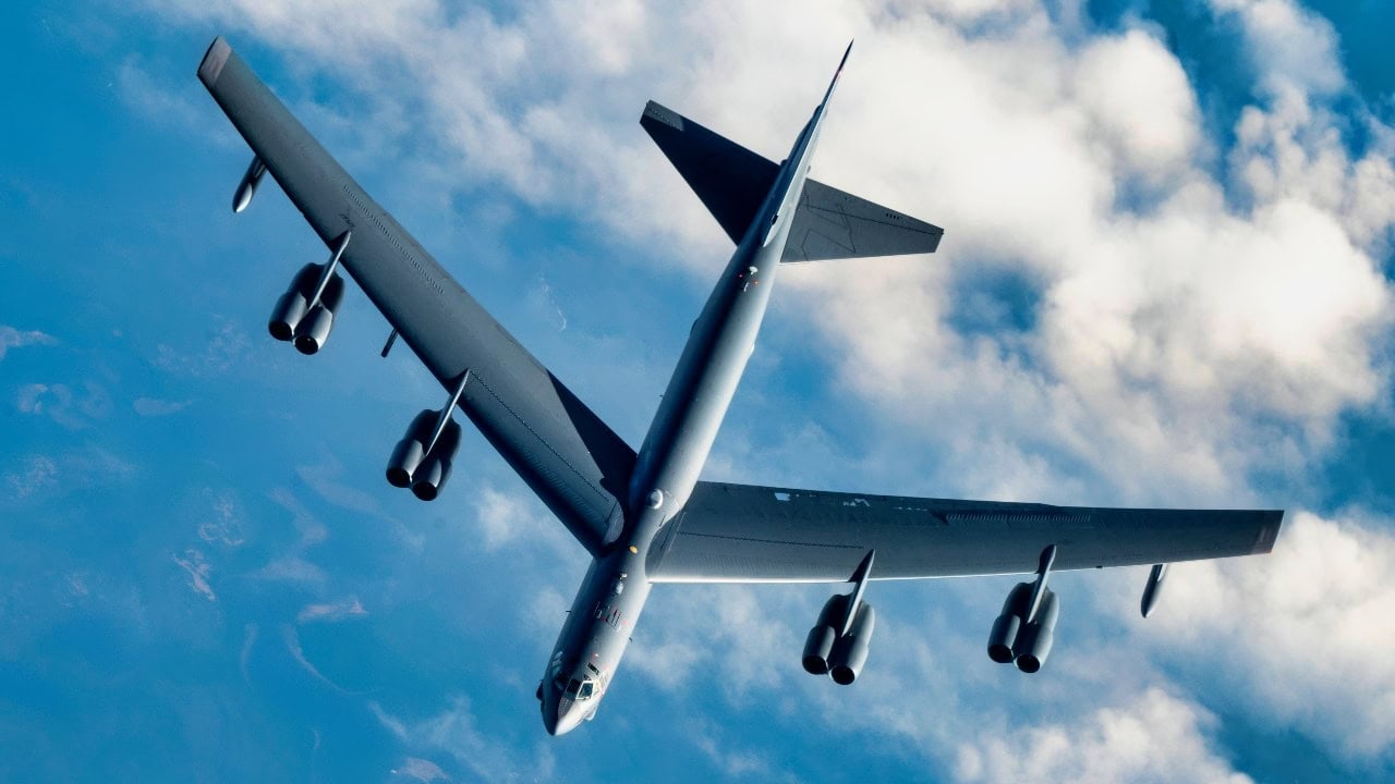 Bombonešis B-52 gauna tiek daug atnaujinimų, kad dabar galėtų skristi iki 2050 m.