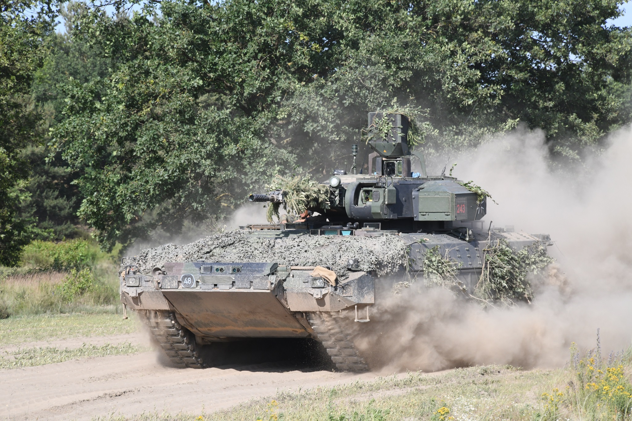 Bundesveras su PSM užsako dar 200 Puma IFV