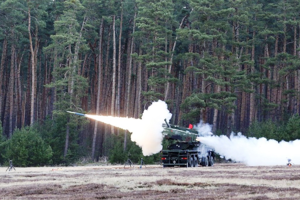 KNDS ir „Elbit Systems“ pristato bendrą įmonę „EuroPULS“.