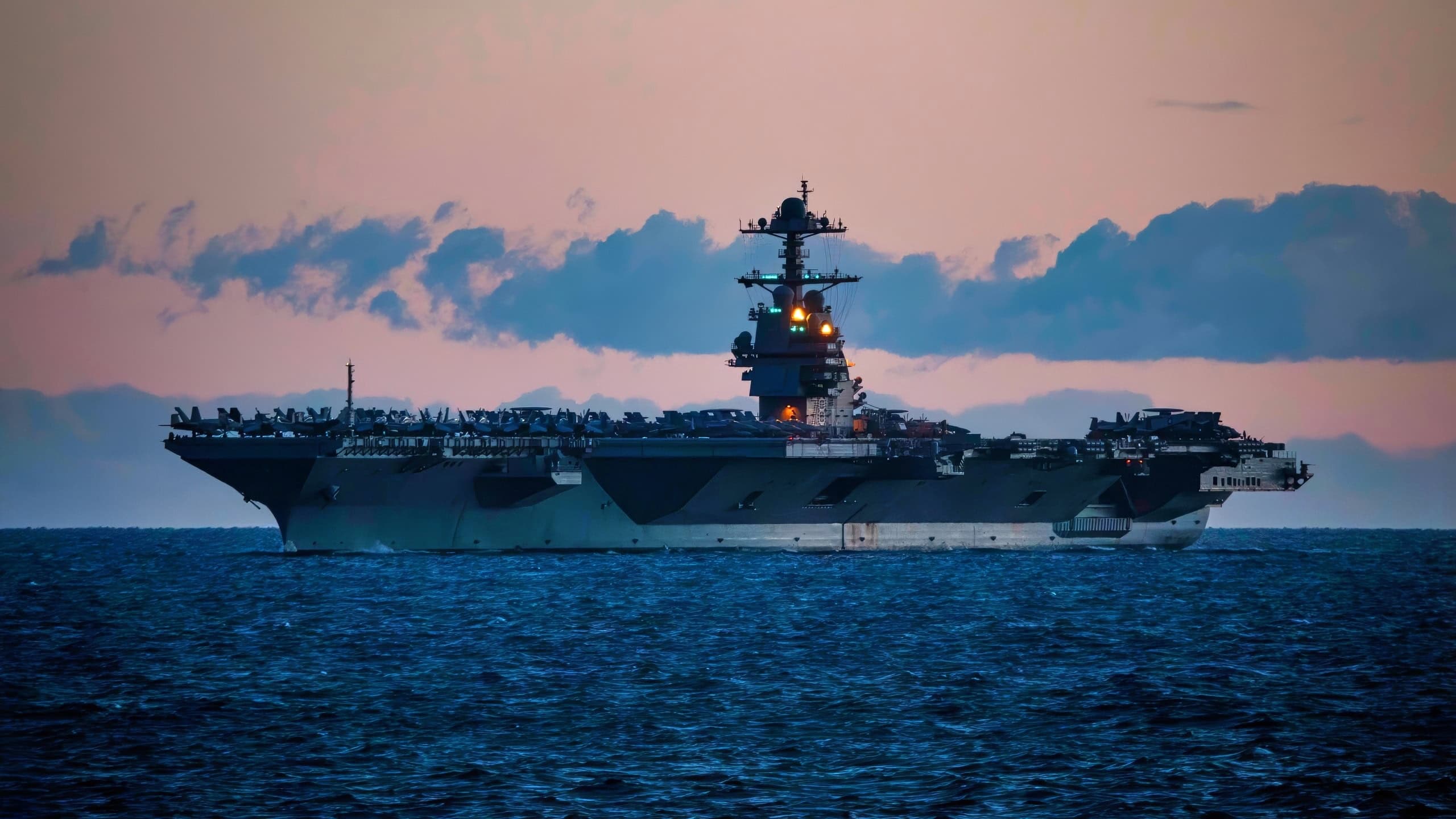 Pamirškite istorijos knygas: USS Gerald R. Ford lėktuvnešis pažeidžia visas taisykles