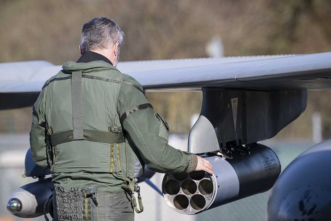 Taifūno bandymas paleidžia žaidimą keičiantį pigų ginklą, kovodamas su UAS teatrais