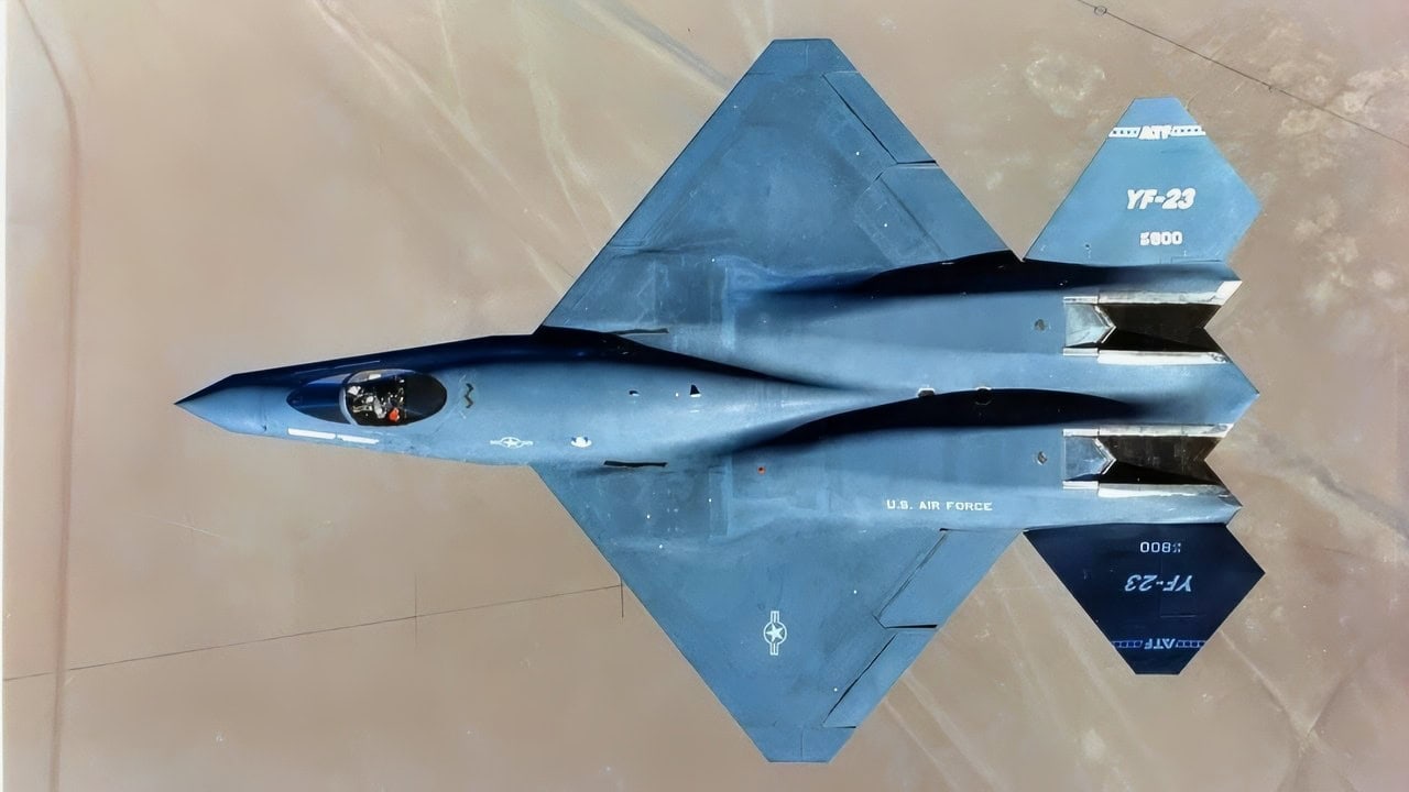 Ar YF-23 Black Widow II galėjo skristi iš lėktuvnešių? NATF-23 viduje JAV karinis jūrų laivynas pasišalino